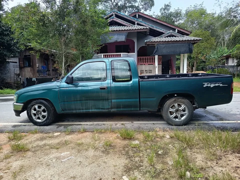 1998 Toyota Hilux Tiger VI 2