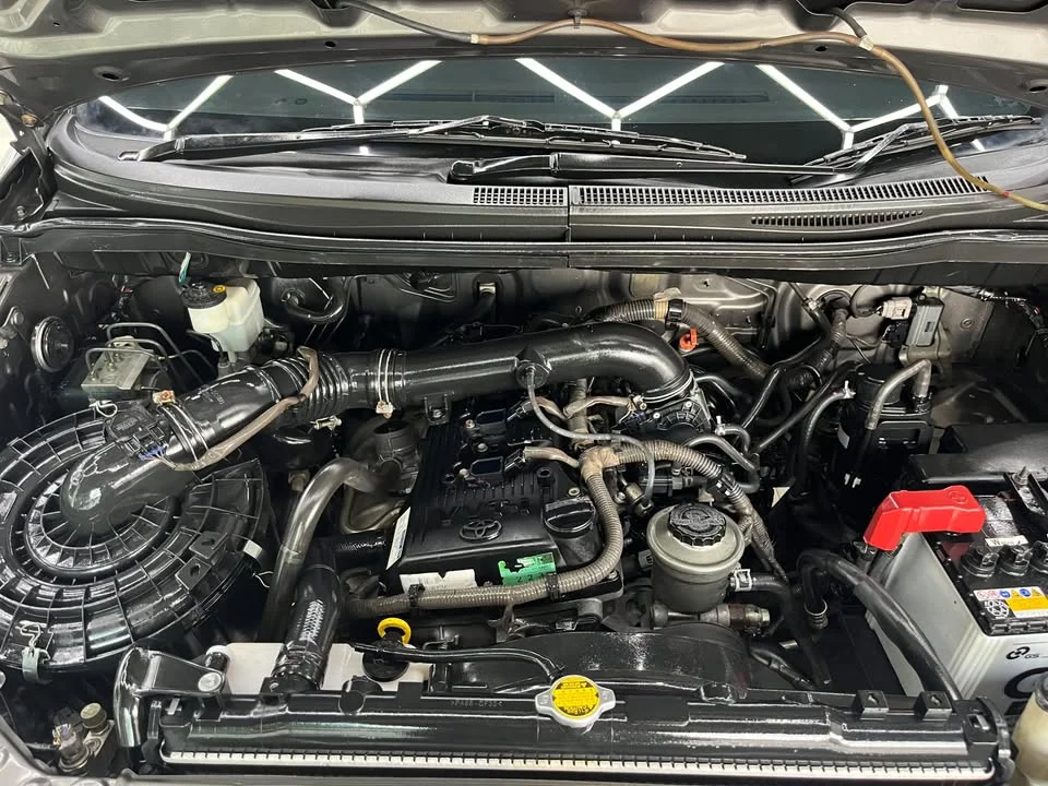 2013 Toyota Innova I 3