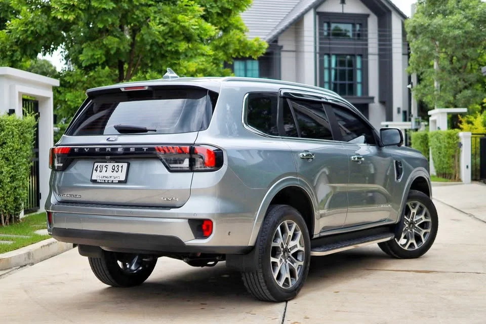 2023 Ford Everest III 3