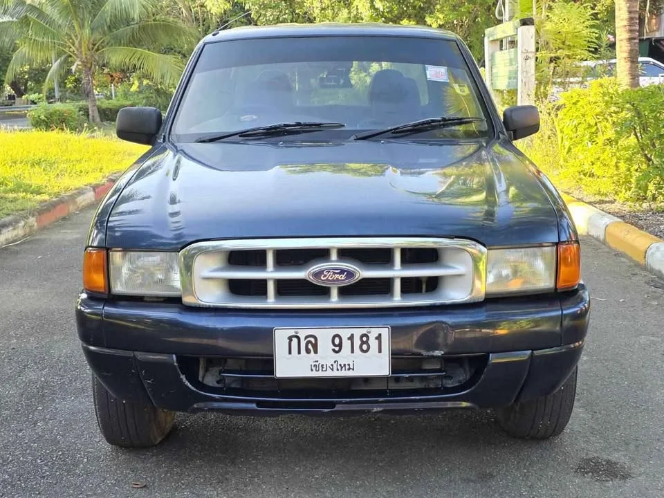 2000 Mazda 2500 Fighter V 2