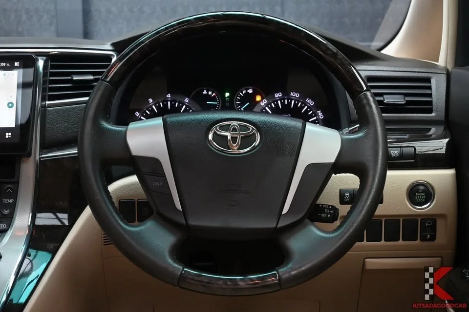 2013 Toyota Alphard, Vellfire II (AH20) 3