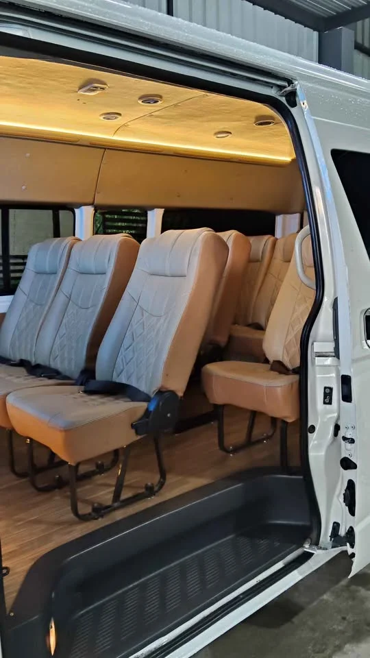 2007 Toyota Commuter V (H200) 2