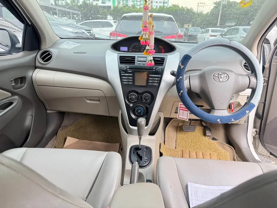 2010 Toyota Vios II 2