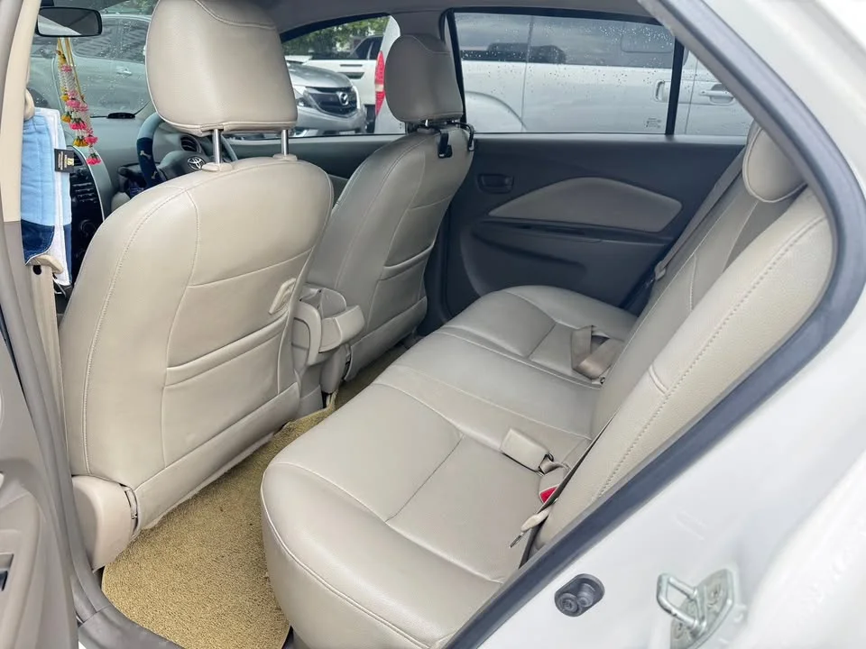 2010 Toyota Vios II 2