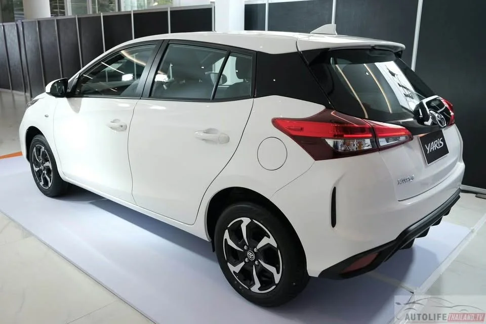 2024 Toyota Yaris III 2