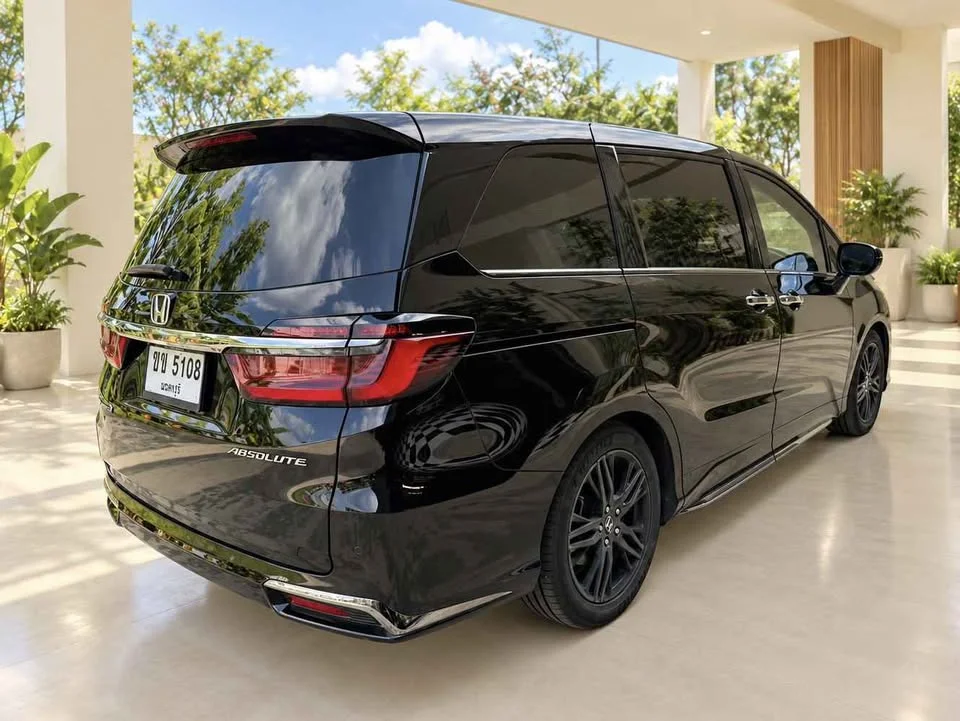 2022 Honda Odyssey V 2
