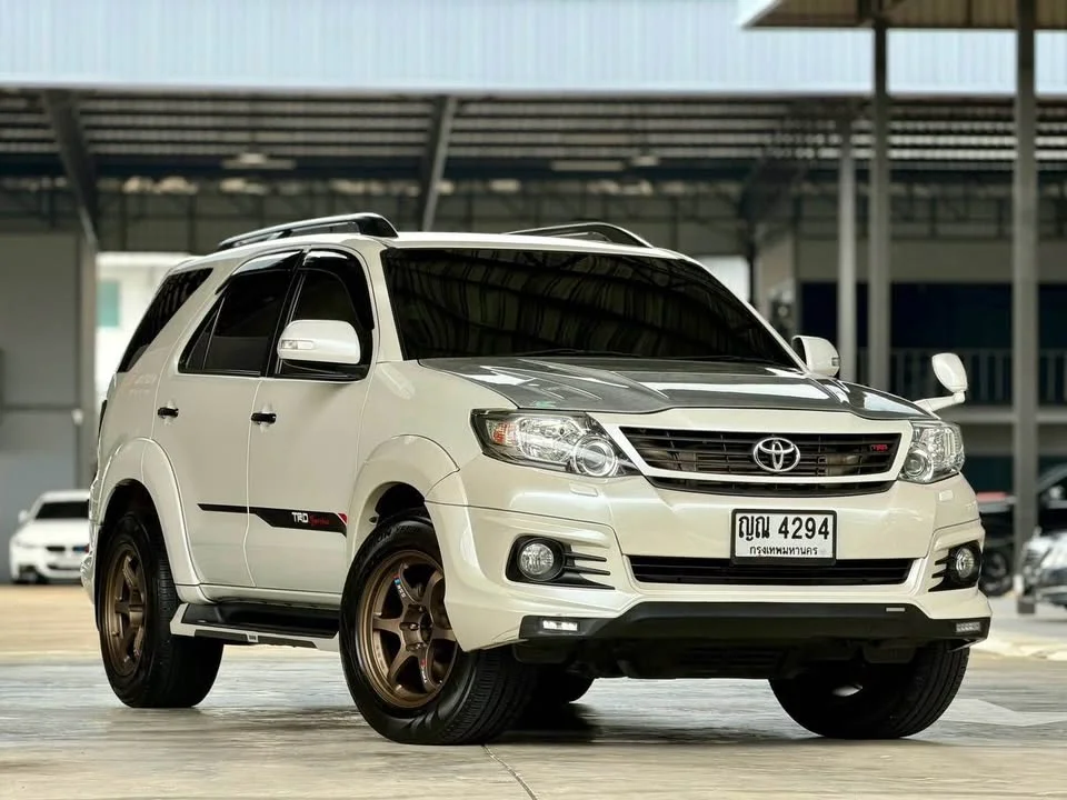 2014 Toyota Fortuner I 3