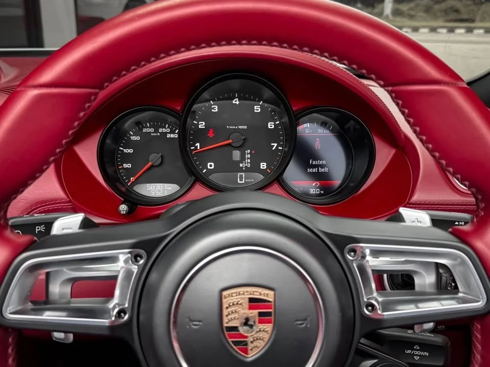 2017 Porsche 718 Boxster and Cayman IV 2