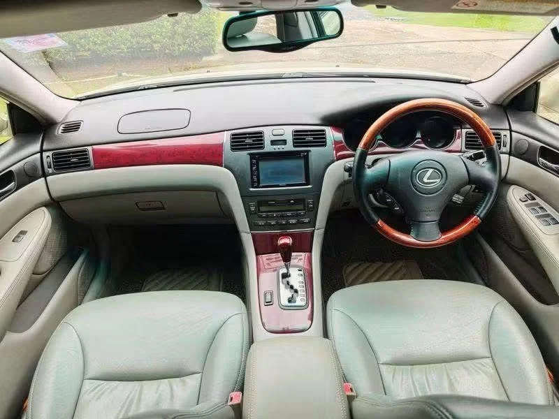 2002 Lexus ES IV 2