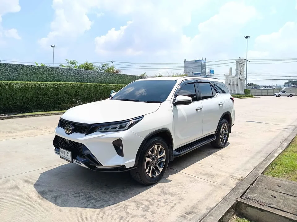 2024 Toyota Fortuner II 2