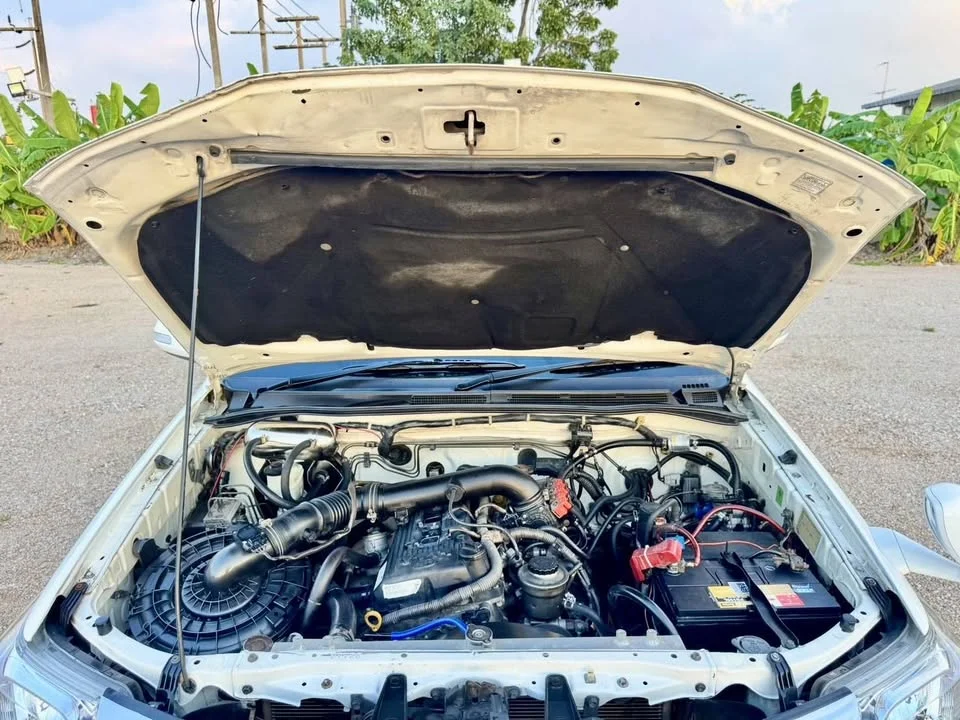 2013 Toyota Fortuner I 3