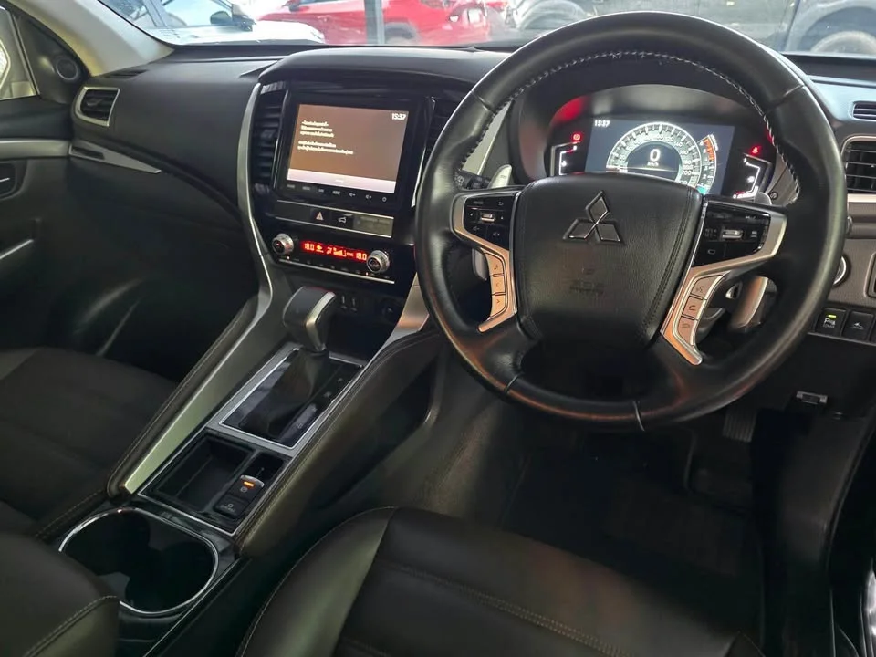 2020 Mitsubishi Pajero Sport III 2