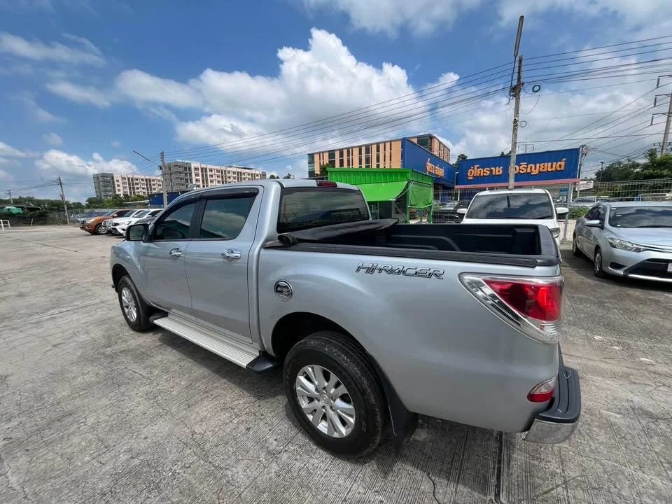 2013 Mazda BT-Series II 2
