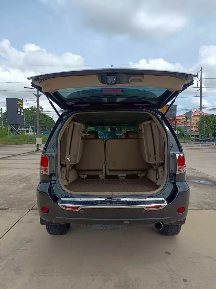 2005 Toyota Fortuner I 3