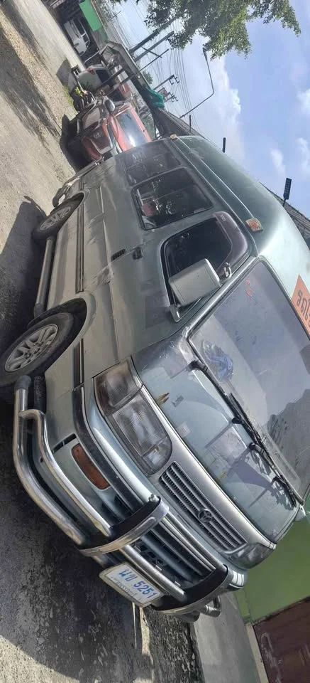 2001 Toyota Commuter IV (H100) 2