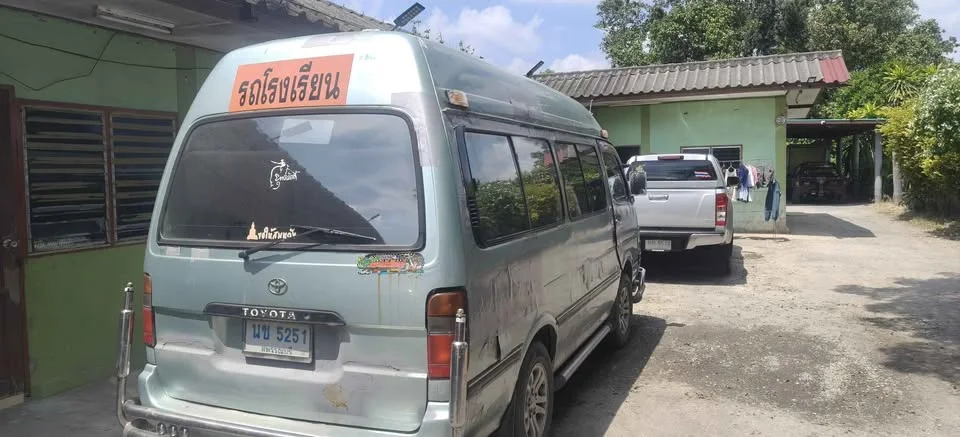 2001 Toyota Commuter IV (H100) 3