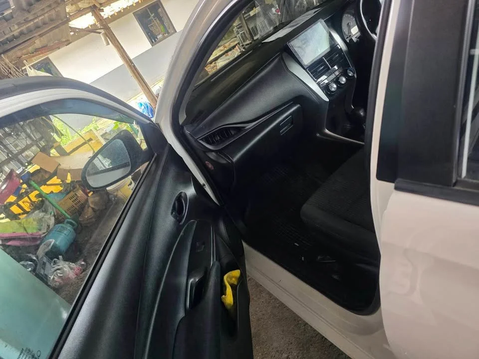 2017 Toyota Yaris ATIV III 3