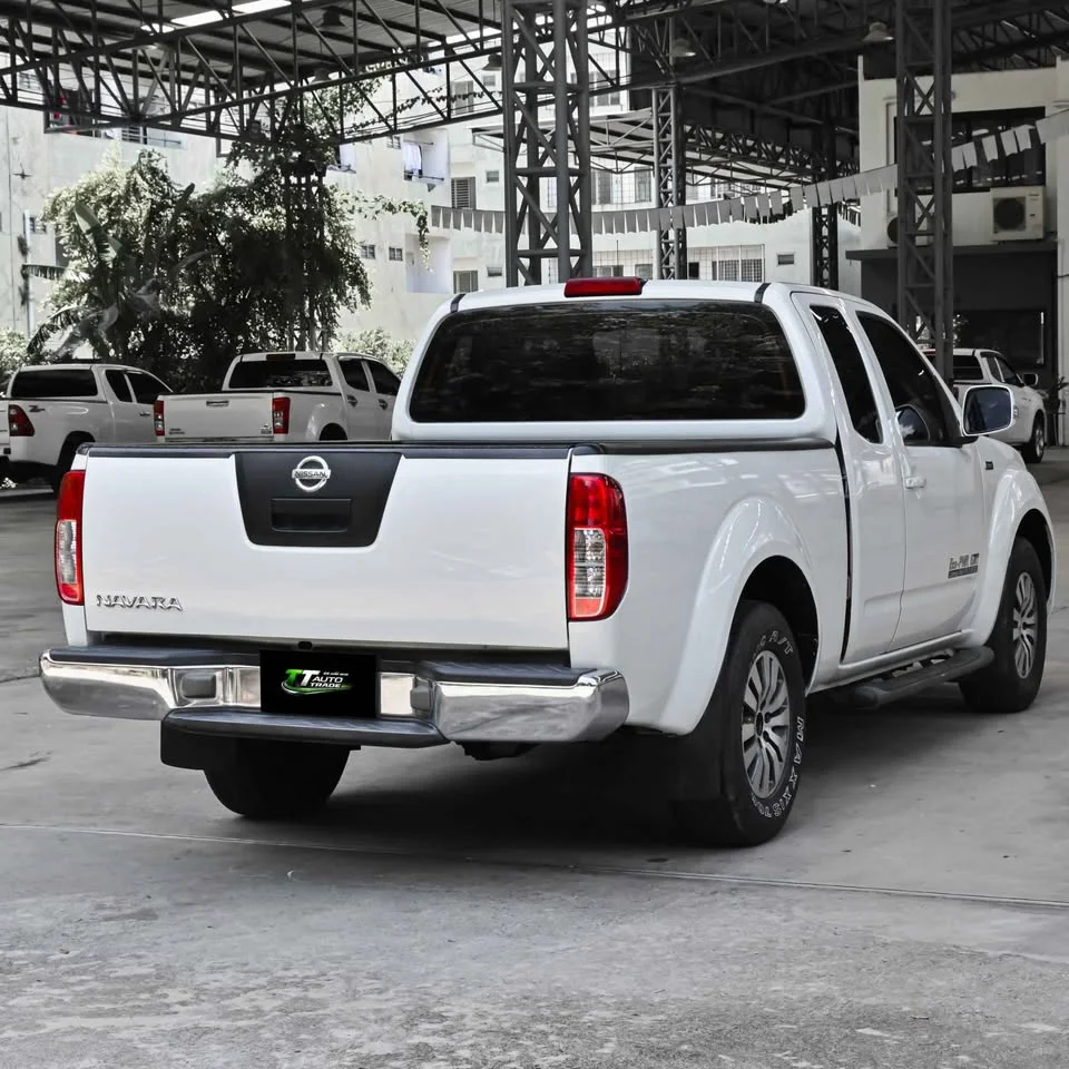 2012 Nissan Navara II 3