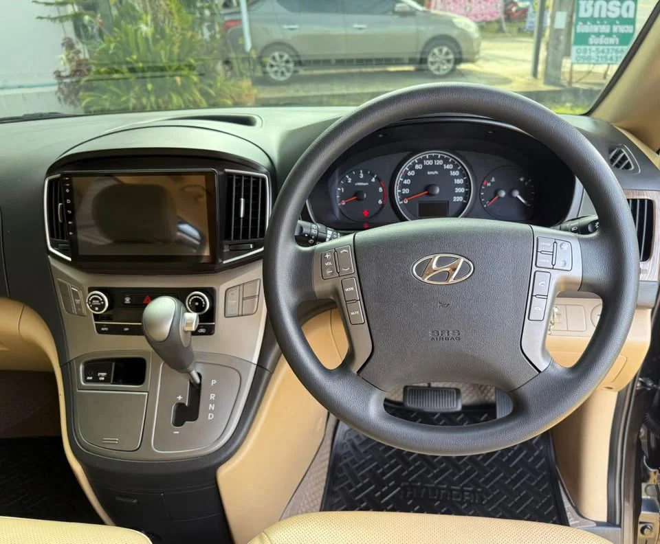 2022 Hyundai H-1 II 3
