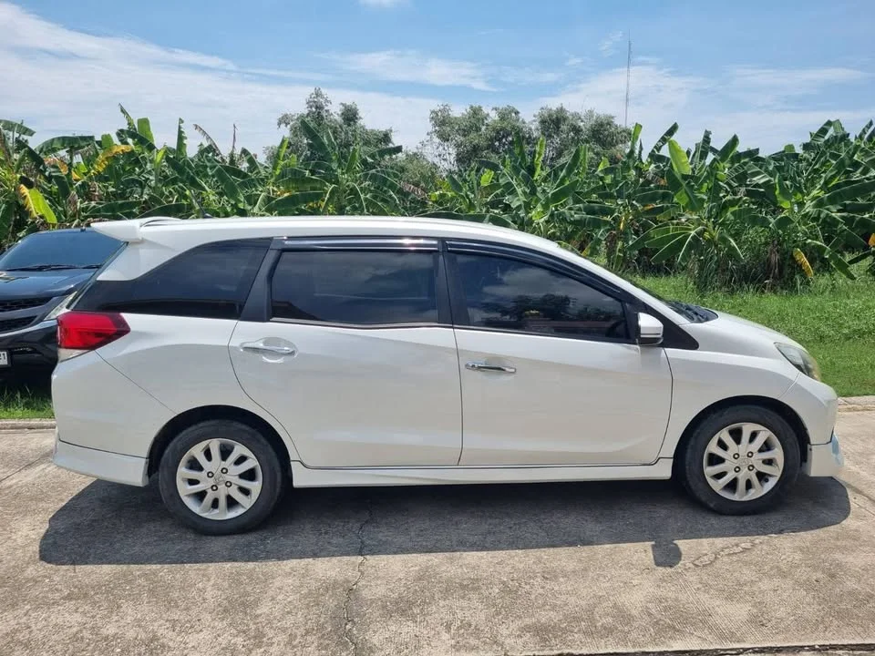 2016 Honda Mobilio II 3