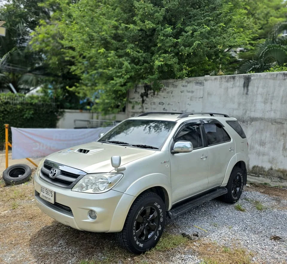 2006 Toyota Fortuner I 2