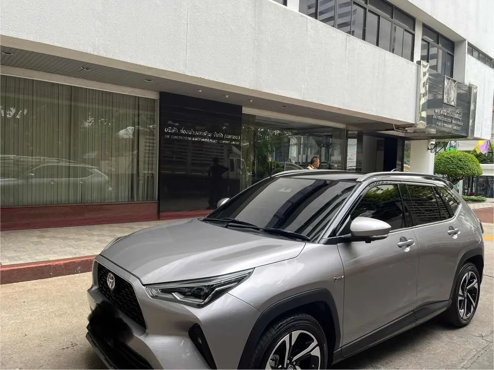 2025 Toyota Yaris Cross AC200 2