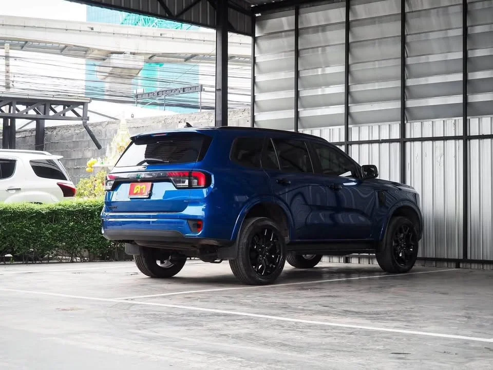 2023 Ford Everest III 2