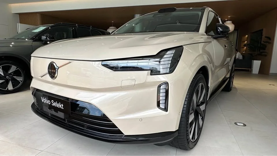 2025 Volvo EX30 I 2