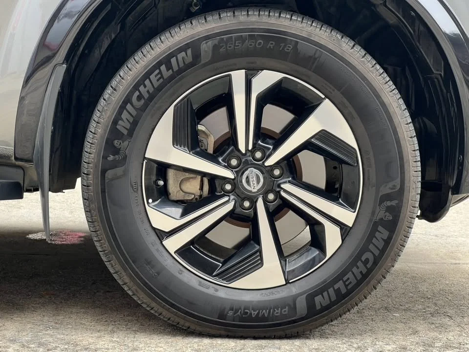 2022 Nissan Terra 3