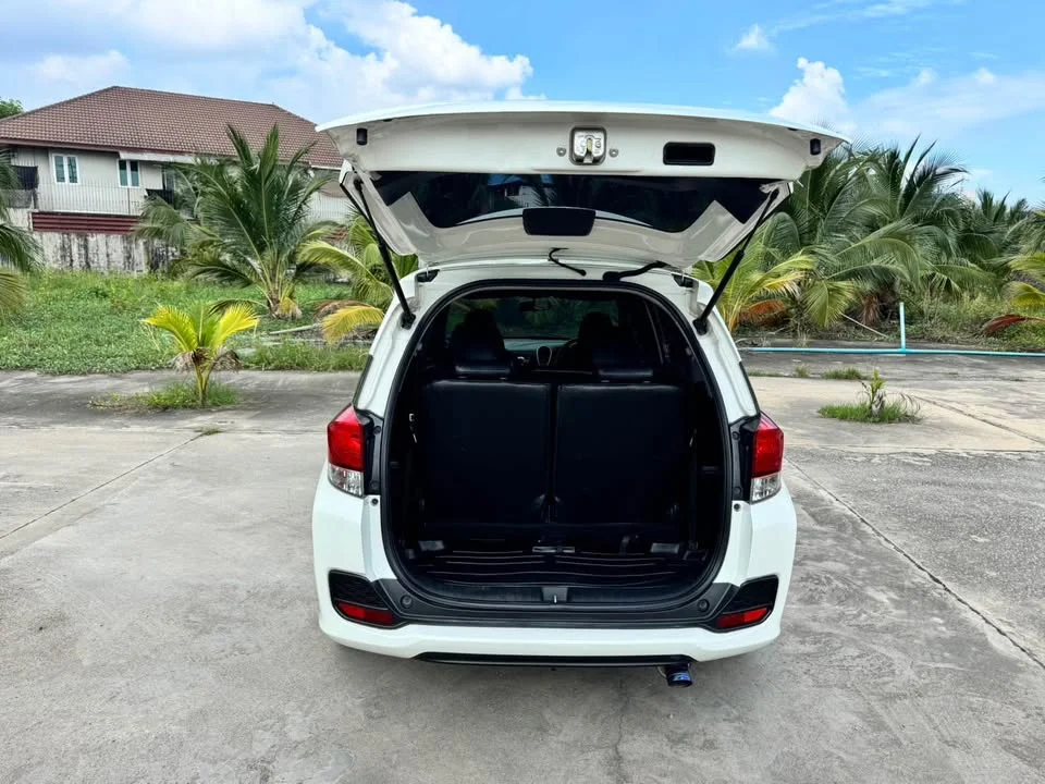 2016 Honda Mobilio II 2