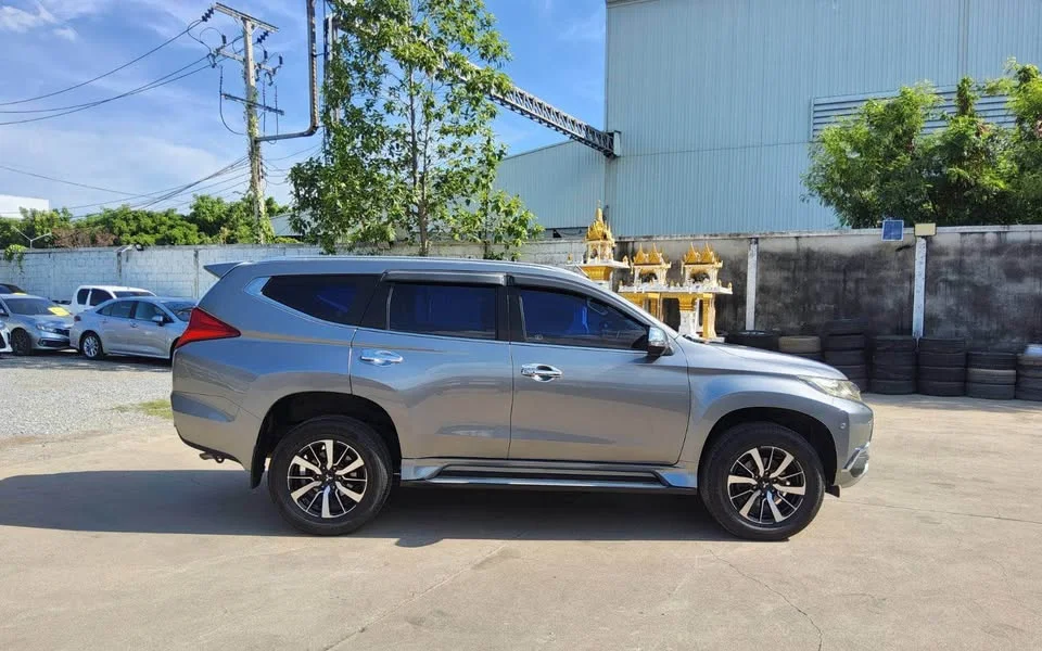 2018 Mitsubishi Pajero Sport III 2