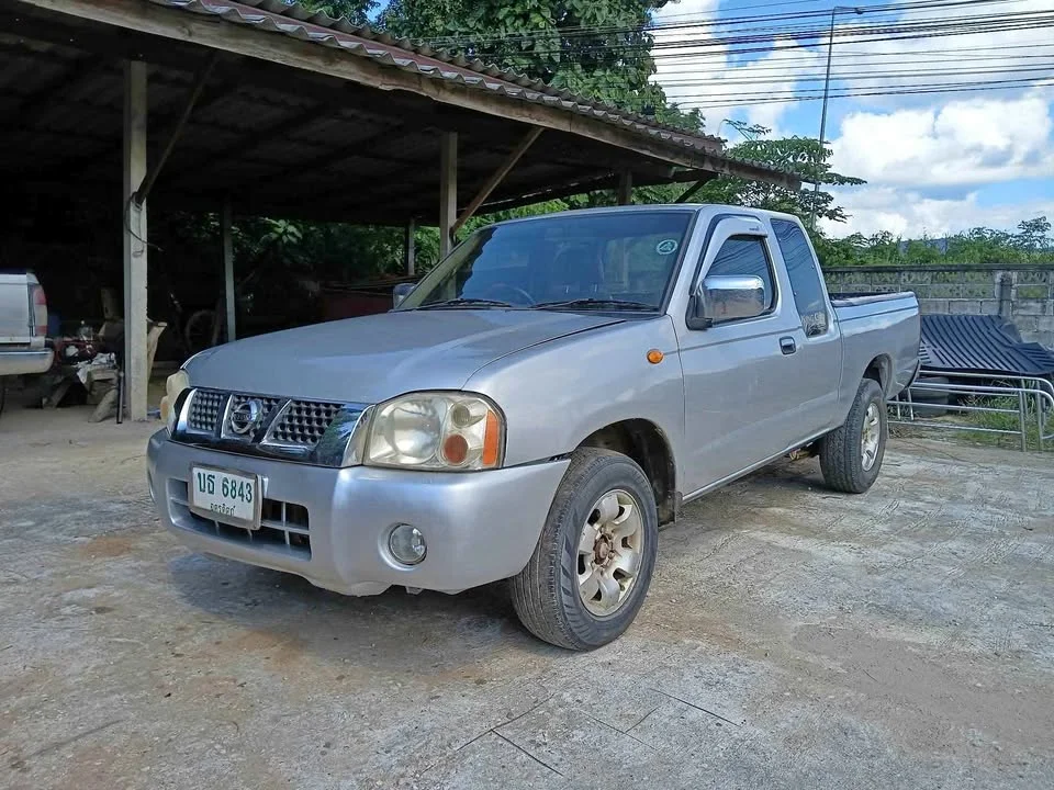 2002 Nissan Frontier I 2