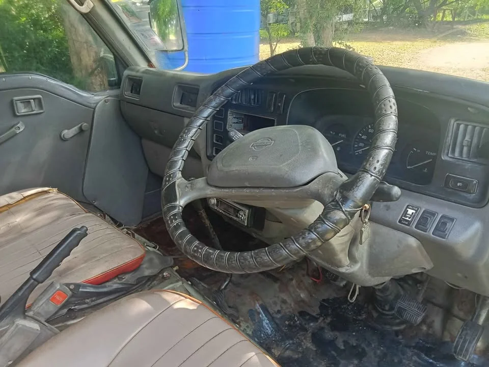 1998 Nissan Urvan IV (E24) 2