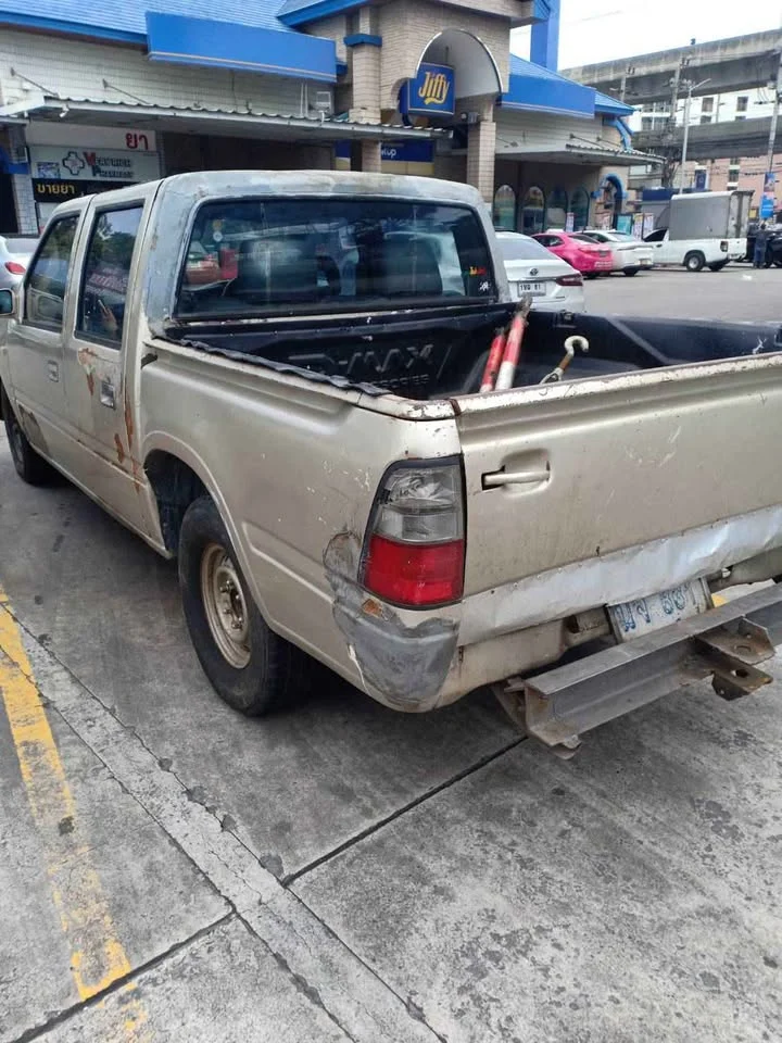 1998 Isuzu Faster Dragon Eyes III 2