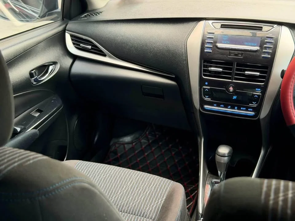 2018 Toyota Yaris III 2