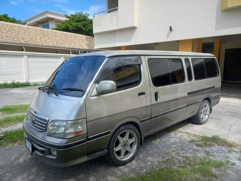 1999 Toyota Commuter IV (H100) 2
