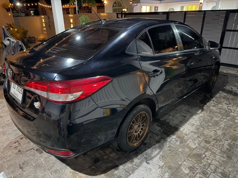 2018 Toyota Yaris ATIV III 2