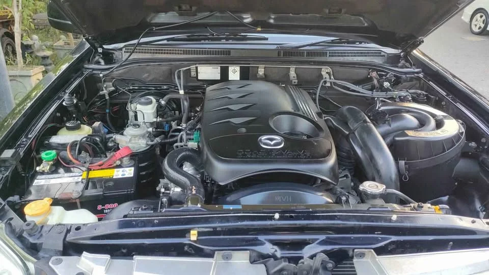 1996 Mazda BT-Series I 2