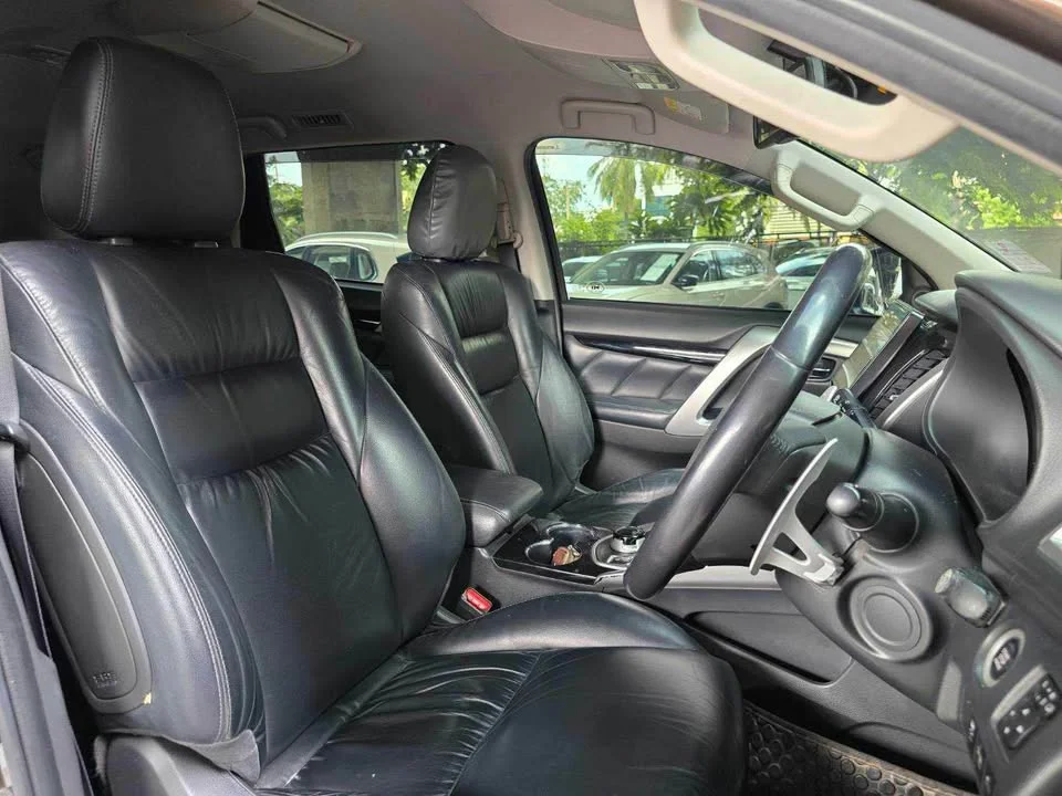 2016 Mitsubishi Pajero Sport III 2