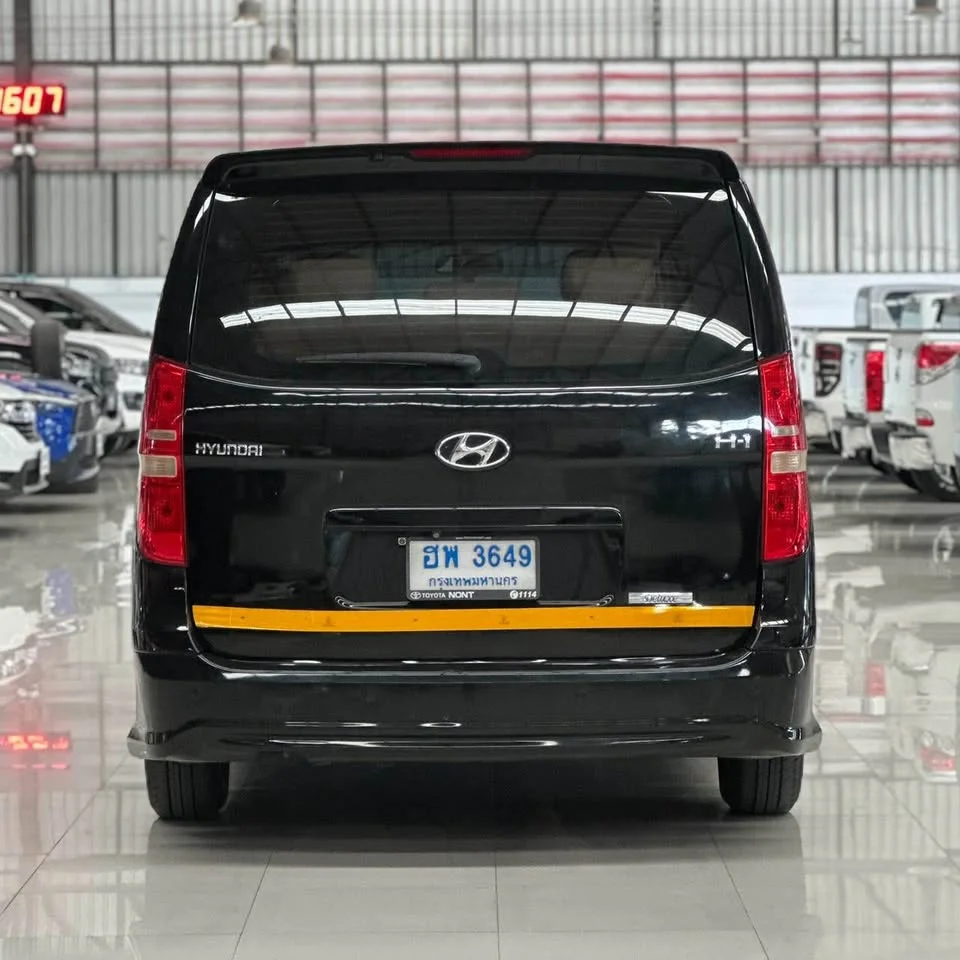 2012 Hyundai H-1 II 2
