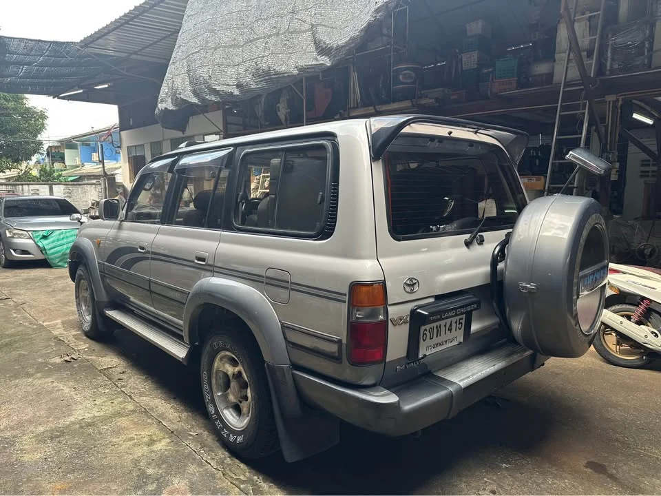1997 Toyota Land Cruiser J80 3