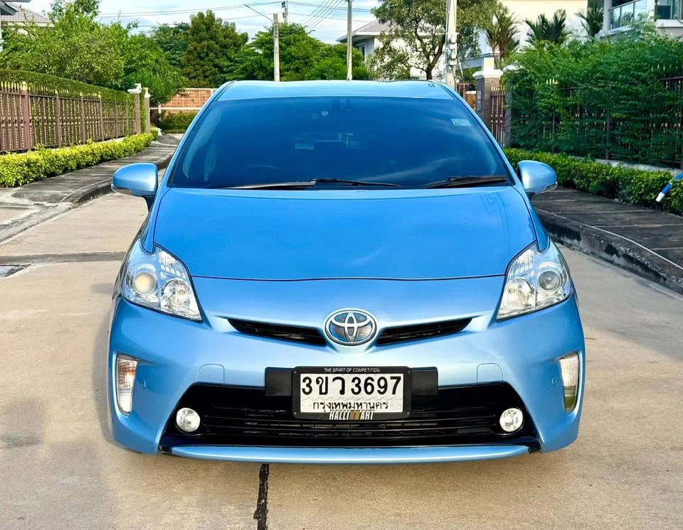 2014 Toyota Prius III 3