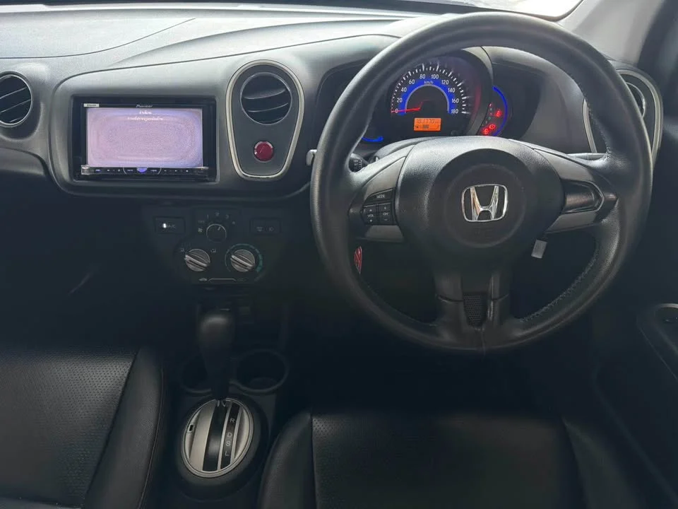 2014 Honda Mobilio II 2