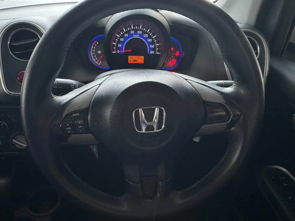 2014 Honda Mobilio II 3