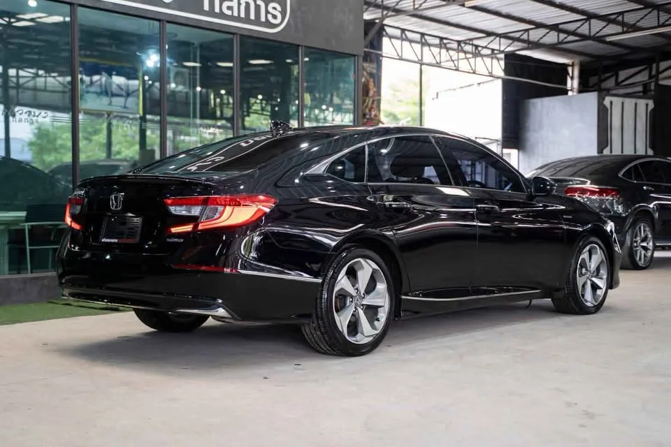2020 Honda Accord X 3
