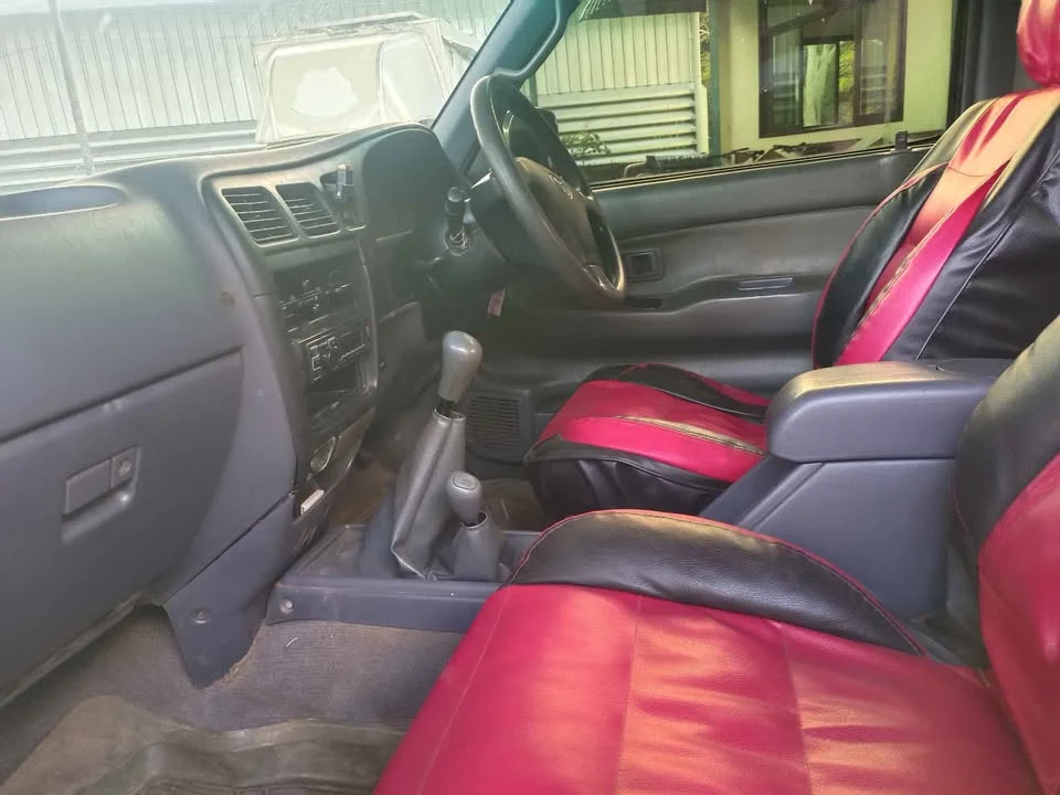 2002 Toyota Hilux Tiger VI 2
