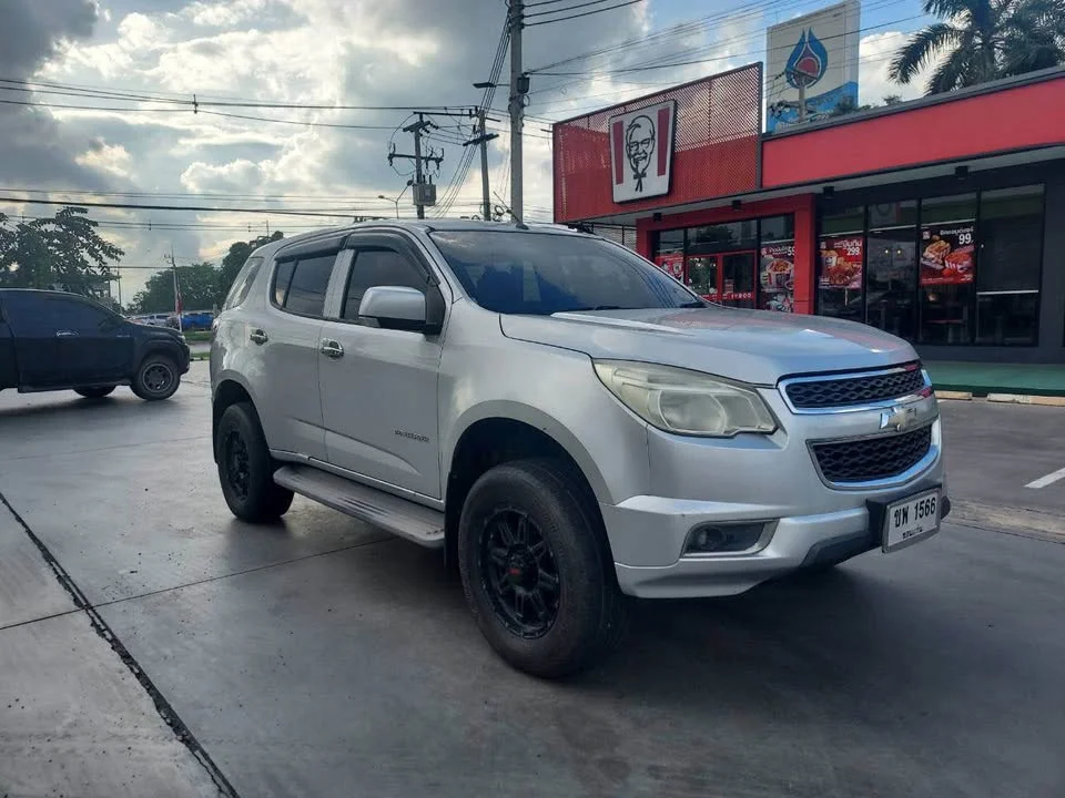 2013 Chevrolet TrailBlazer II 2