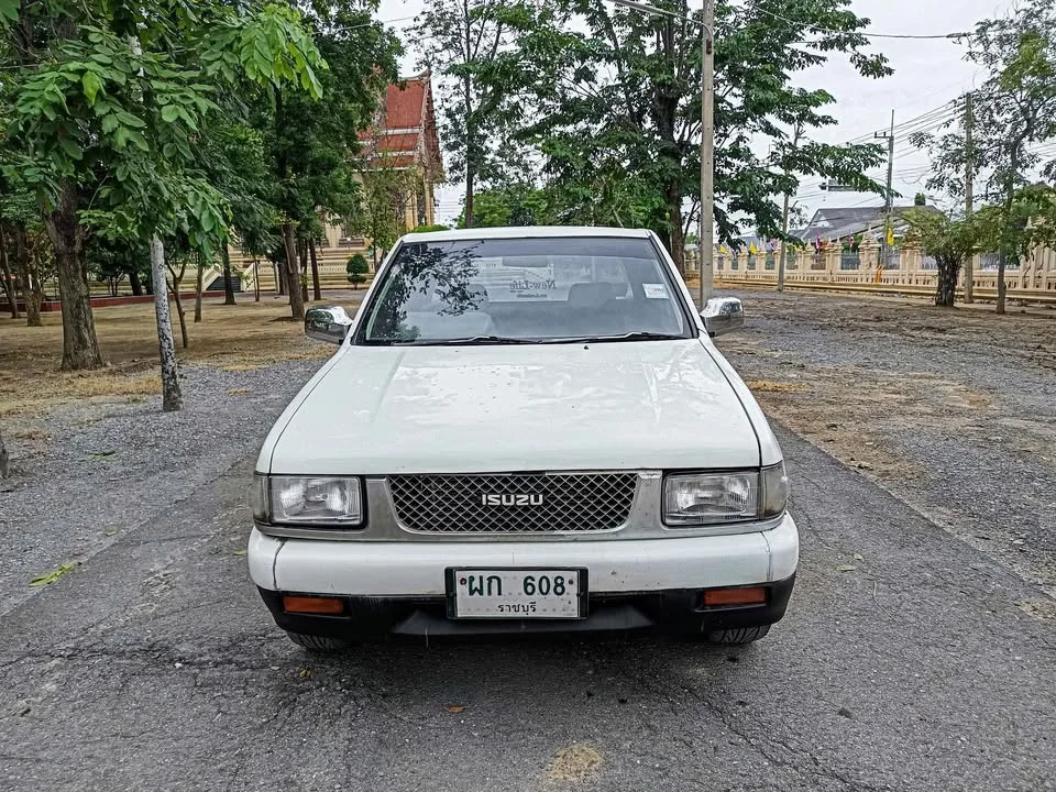 1993 Isuzu TFR III 3