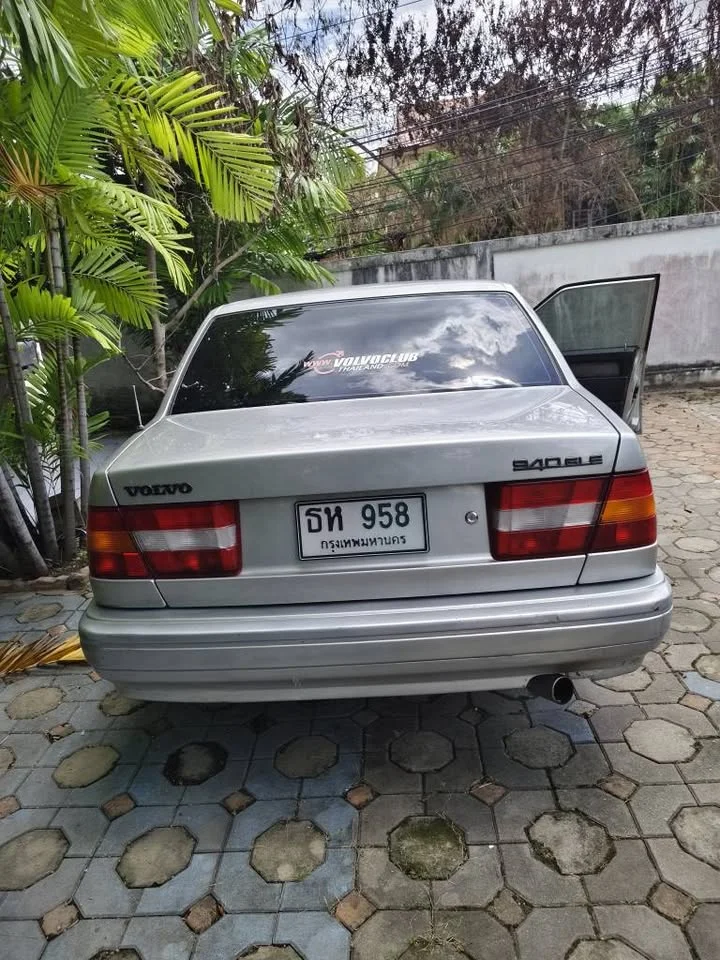 1994 Volvo 700 Series 3