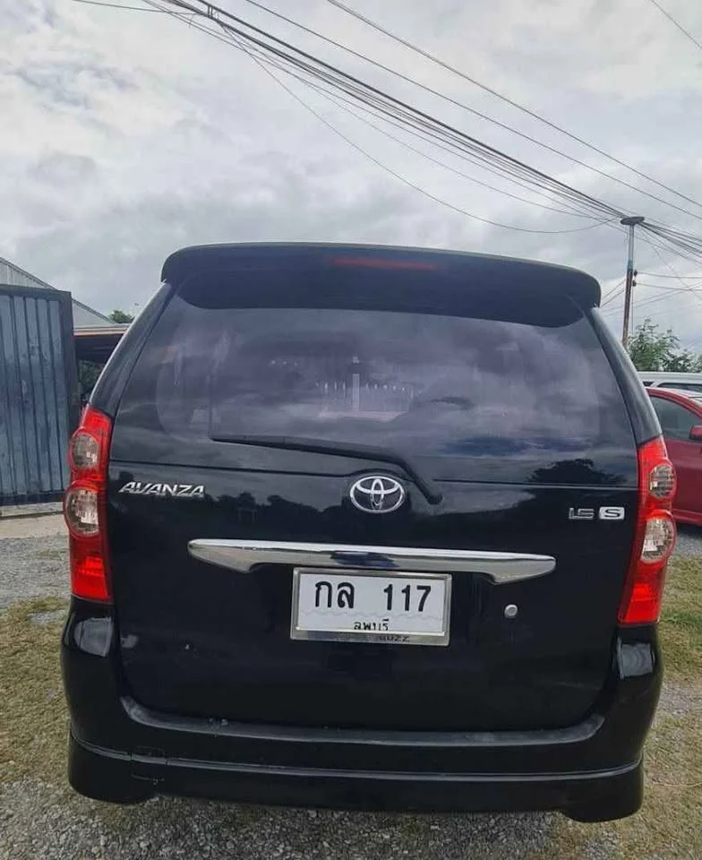2011 Toyota Avanza I 2